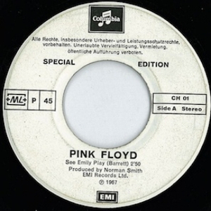 12岁女生穿口球脚铐脚锁进笼子
